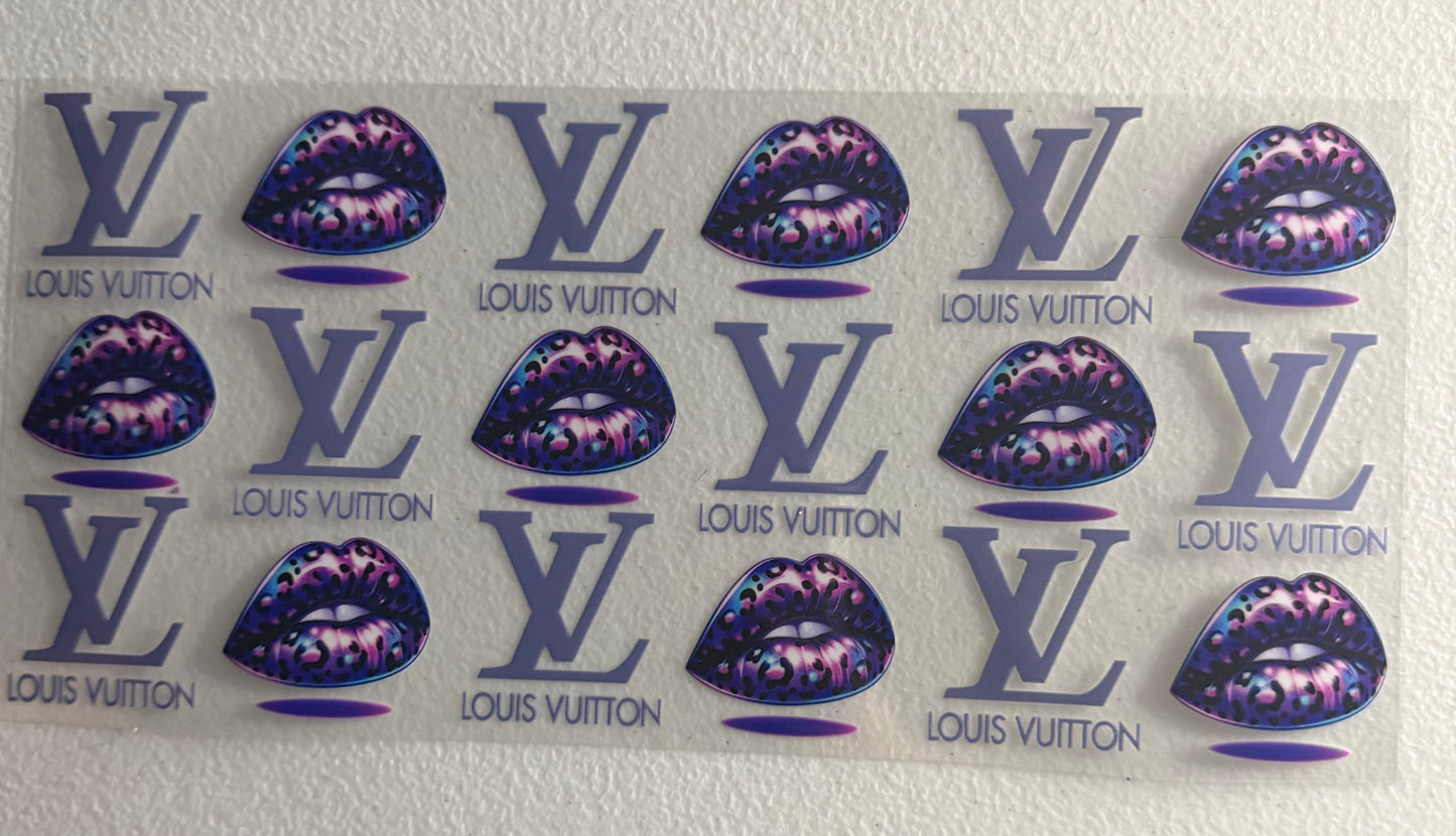 Lv lips22